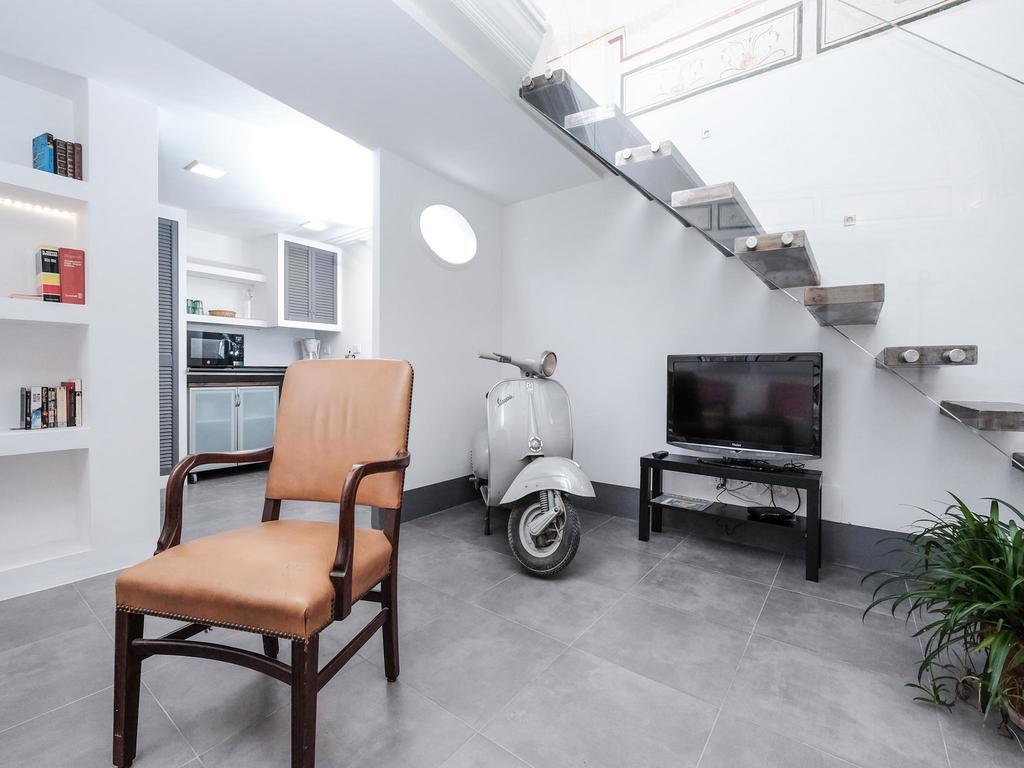 Ancient Trastevere Vespa Loft Rome Exterior photo